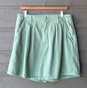 MOTHER The Pleated Chute Prep Short Whoops A Daisy Green Size 29
